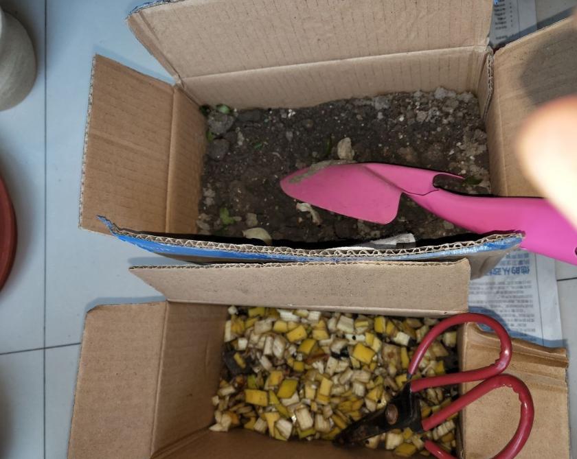 不花钱自制养花土可以吗,养花用过的旧土怎么处理