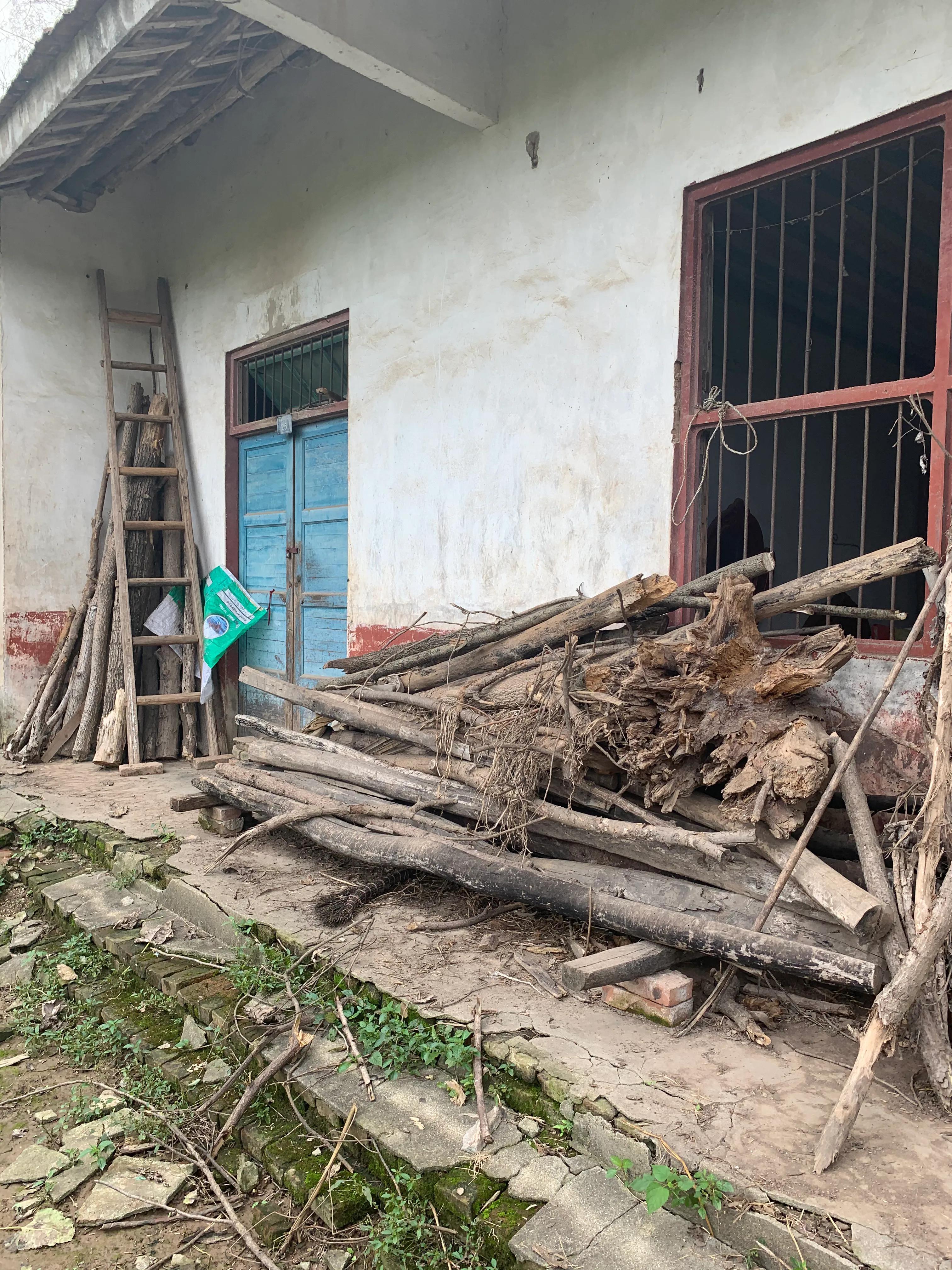 兄弟合伙修的农村房子怎么确权,农村三兄弟合建一栋房子如何确权