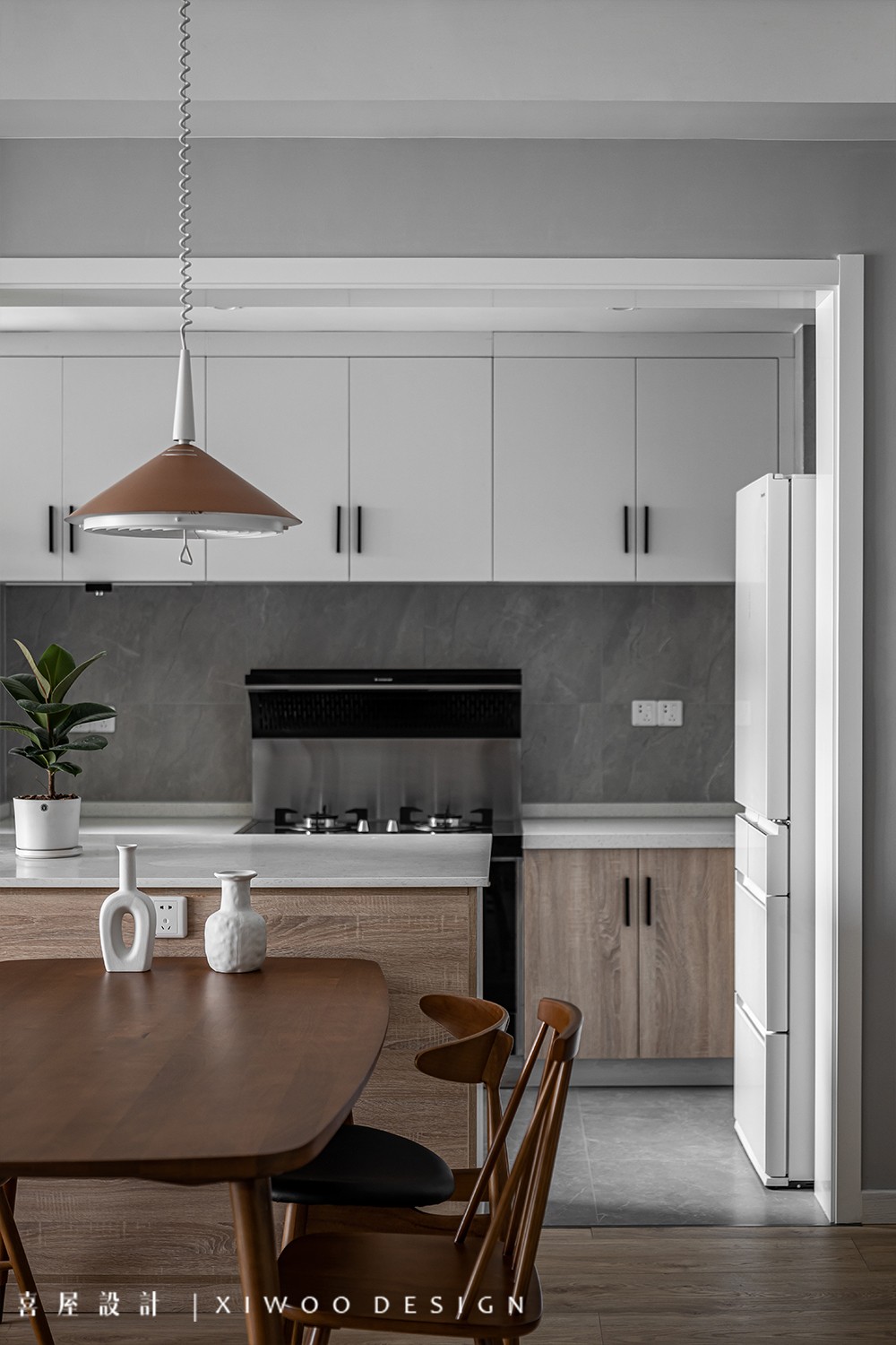 户外是如诗的日与森，室内是和暖的人与情原木家具定制案例