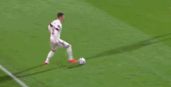 巴萨送点球,巴萨利物浦登贝莱两次踢飞