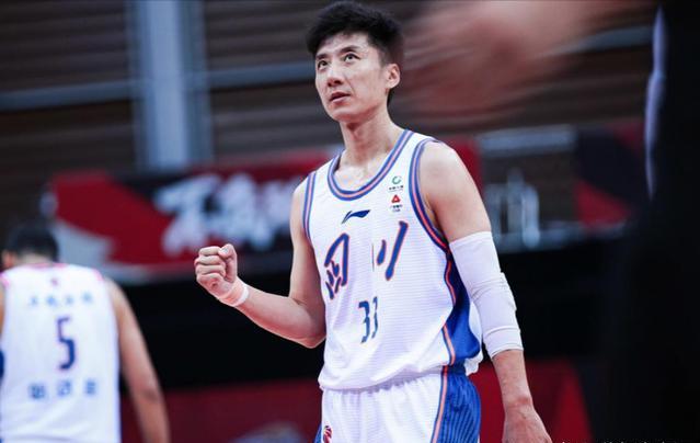 孙悦退役,王治郅前队友成CBA最老球员,效力冠军球队场均12.7分