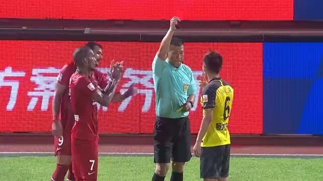 1米8!28岁!恒大首位国脚合同今日到期!他或许效仿徐新加盟鲁能