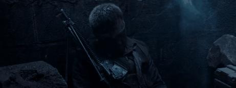 全程高能，开播17分钟不敢走神1秒，这部B级片把他拍活了