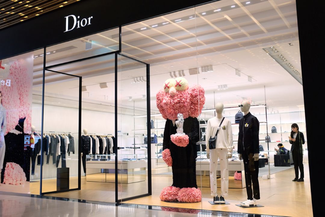 全球当代艺术市场分析,全球最热门的当代艺术家