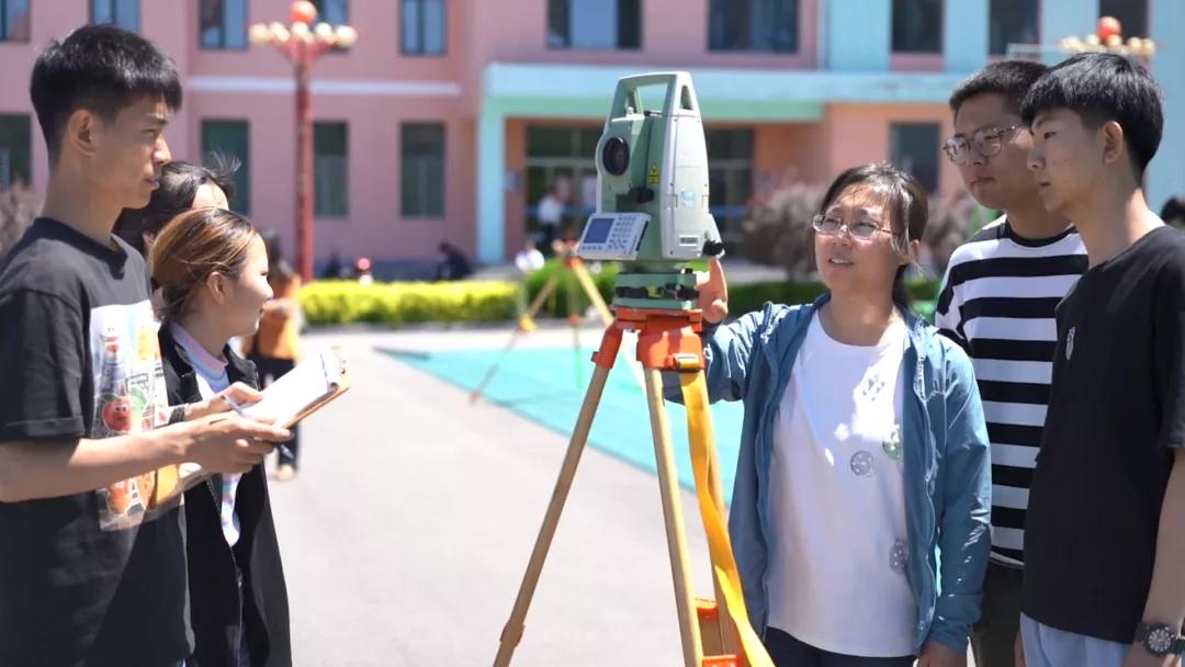 2021阜新高等专科学校中专招生,阜新高等专科学校2004年招生专业