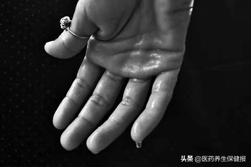 乌梅茶治盗汗的用法,乌梅煮水治疗出汗