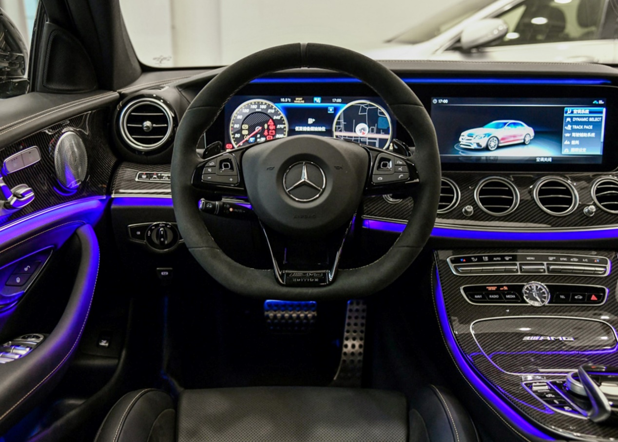 痞帅的霸道总裁,奔驰amge63s4matic越野