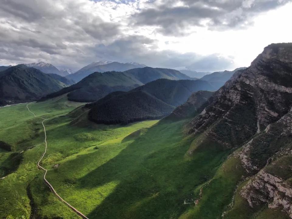 西北望射天狼深度解析,西北望射天狼霸气吗