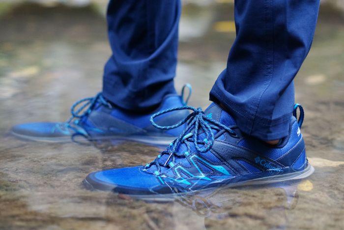 哥伦比亚冲锋衣omnitech,哥伦比亚冲锋衣奥米测评