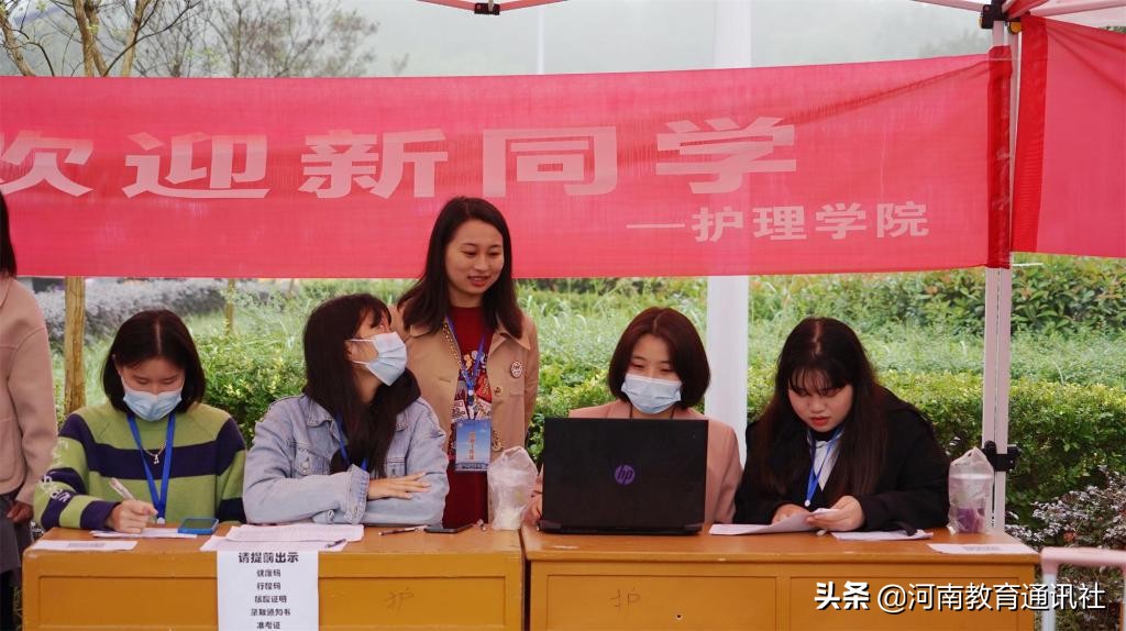 2019信阳职业技术学院新生报到,信阳职业技术学院春夏秋冬