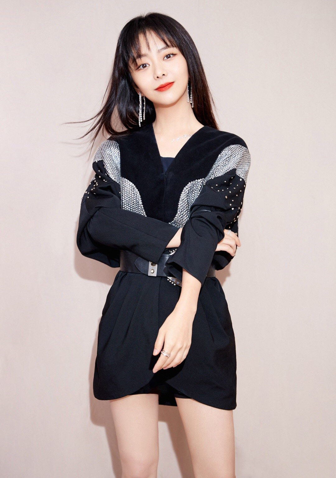 长着一张娃娃脸却一身肌肉,长着一张娃娃的脸