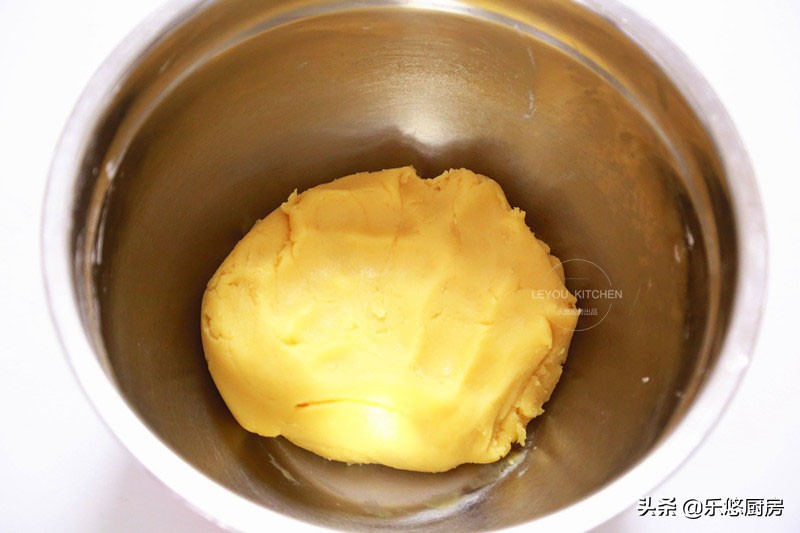 适合初学者做的枣泥月饼,从小爱吃豆沙包