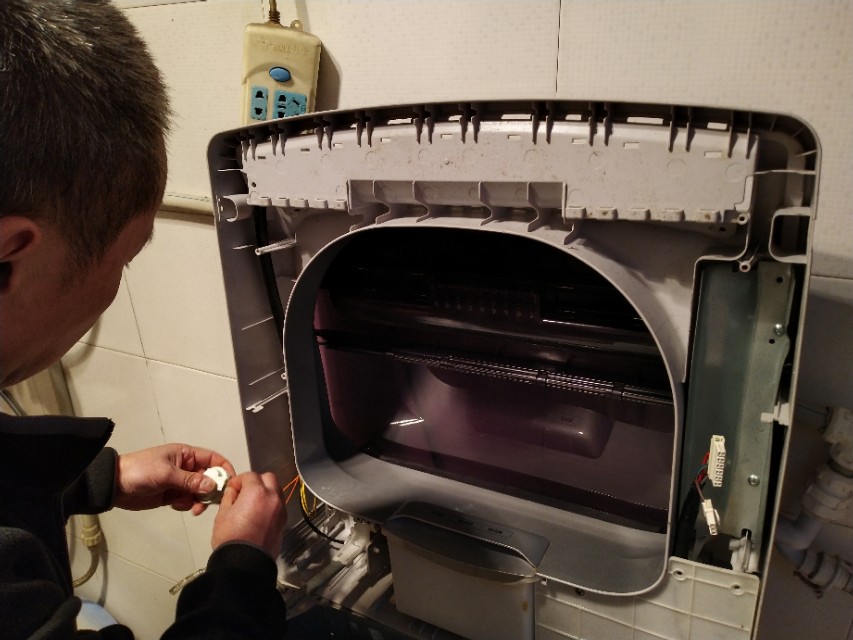 海尔全自动波轮洗衣机,洗涤排水正常,脱水不转,故障出在哪里?