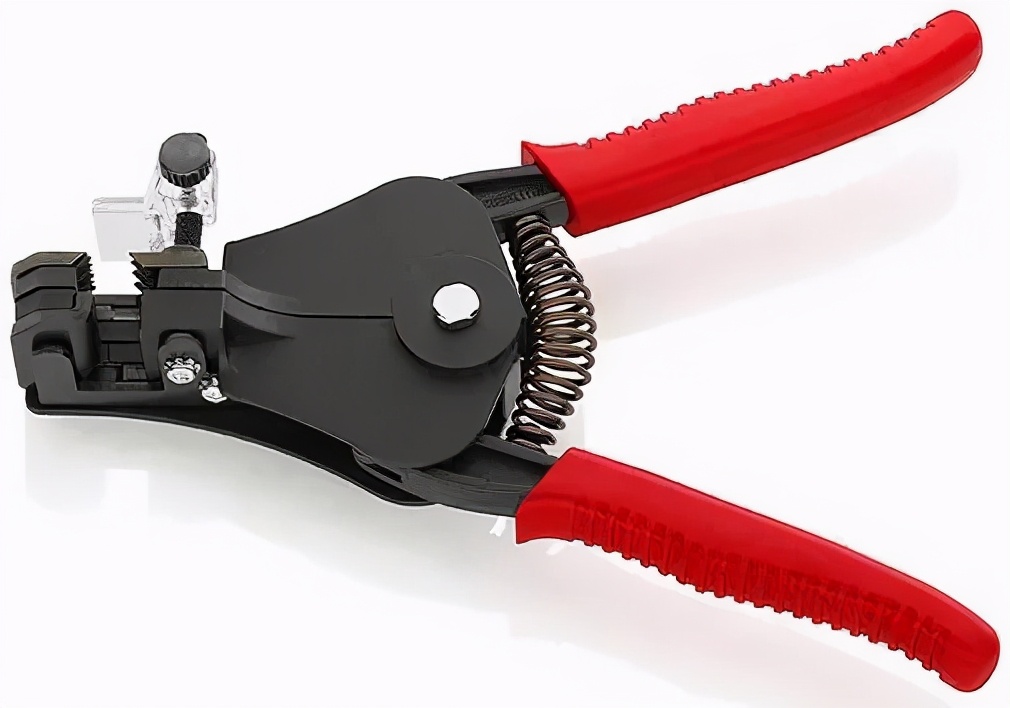 寰峰浗閽冲瓙鍜屾棩鏈挸瀛愬摢涓ソ,寰峰浗涓浗宸ュ叿瀵规瘮