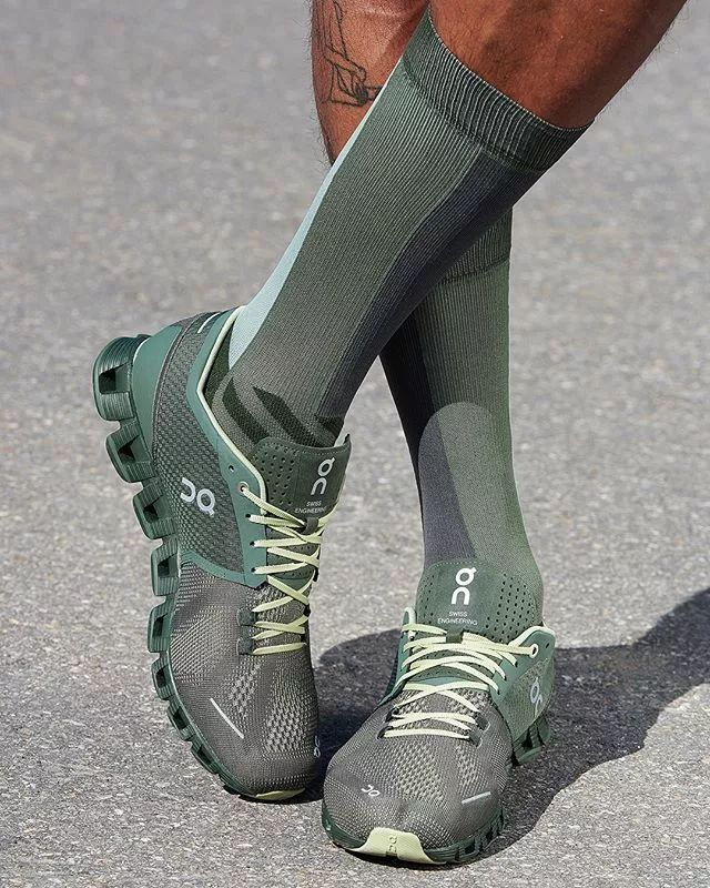 除了NIKE、ADIDAS，女生还有哪些值得入手的运动单品？