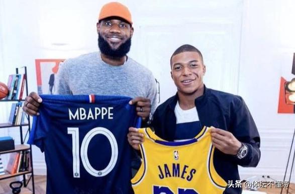 詹姆斯很赏识东契奇,詹姆斯高情商足球选手