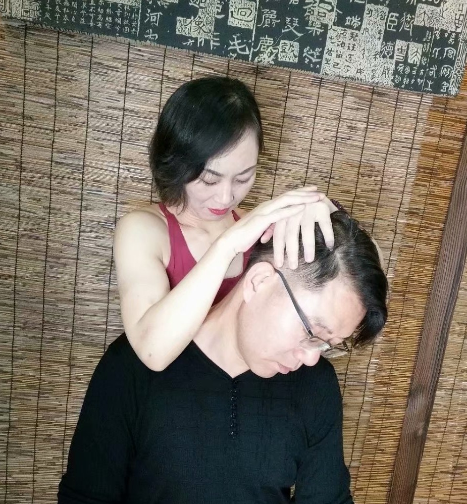 颈椎富贵包怎么做操可以缓解,颈椎突出一个包怎么快速恢复