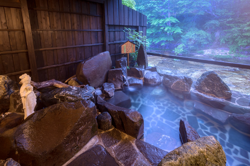 日本混浴会发生问题,日本混浴温泉真的安全吗