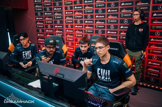 菠友资讯：淘汰赛首日EGVG双双晋级，IG茶队会师败者组