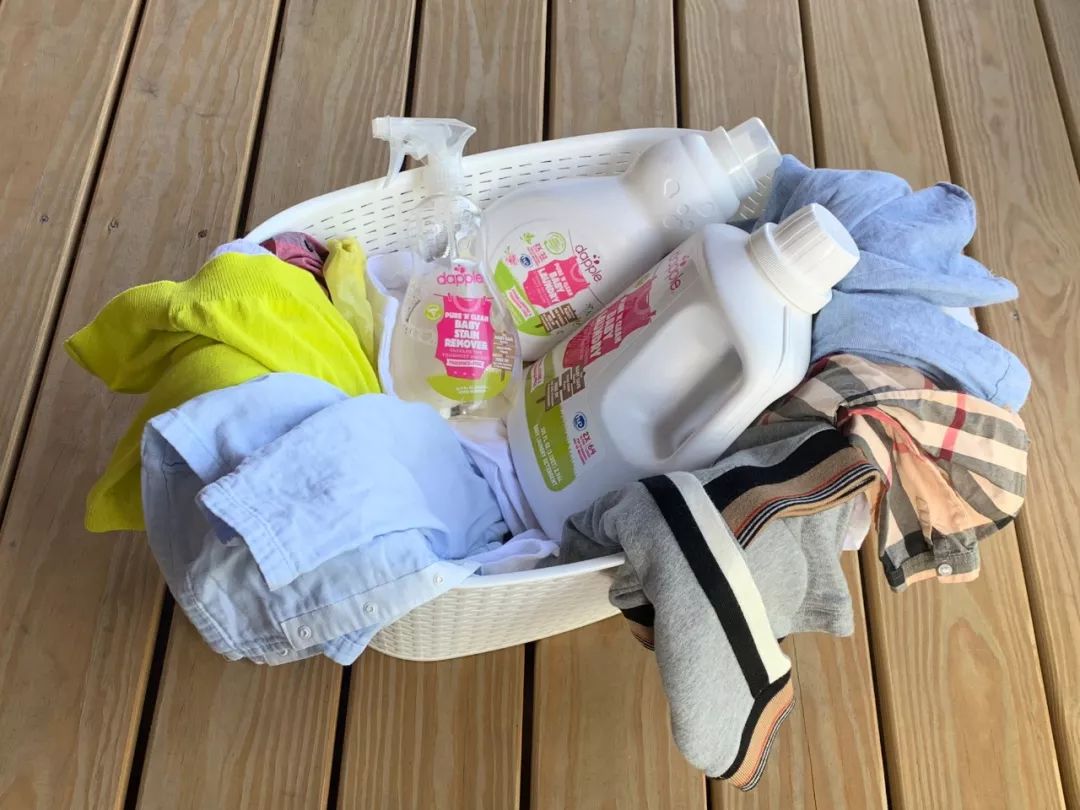 为逃避家务，两位妈妈研发了懒人清洁神器，竟让儿科医师签名推荐