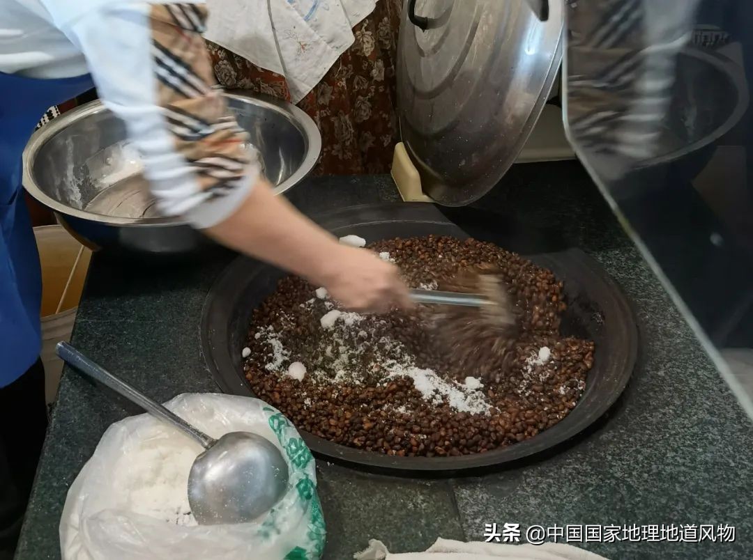 一个粘豆包，粘住了整个东三省