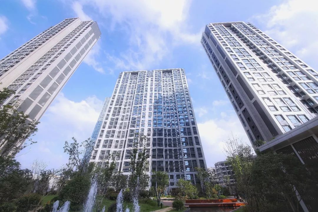 今年南部新城房价多少钱一平方,南部新城未来房子能涨到10万吗