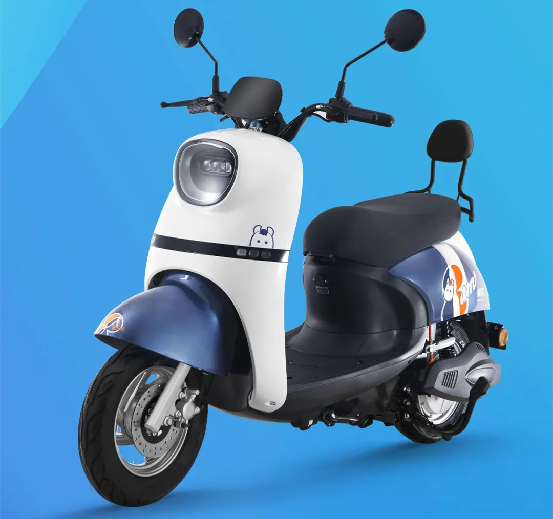 电动车70v32a充电一次要多少度电,三款续航特别长的电动车