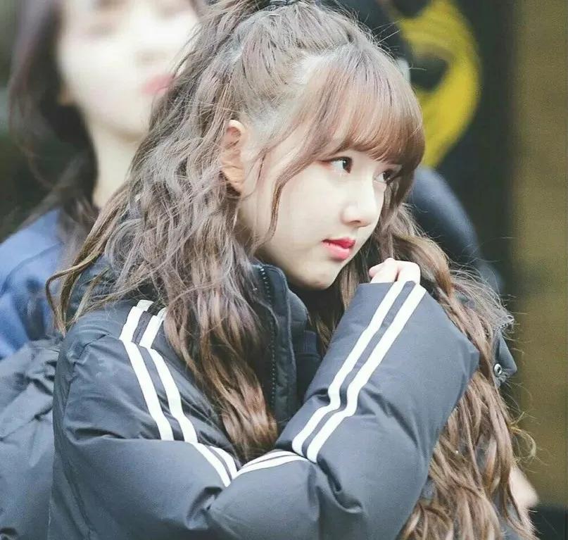 圆脸显老还是显嫩,圆脸显嫩