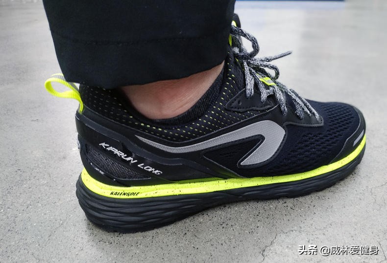 迪卡侬马拉松测评,迪卡侬跑鞋为什么那么便宜