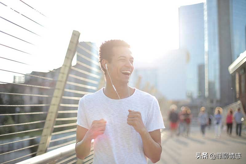 和暗恋的人怎么聊天,暗恋对象问怎么和你相处怎么回