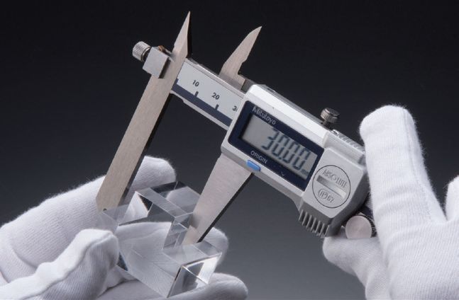 游标千分尺的使用方法视频教程,游标卡尺千分尺正确使用方法