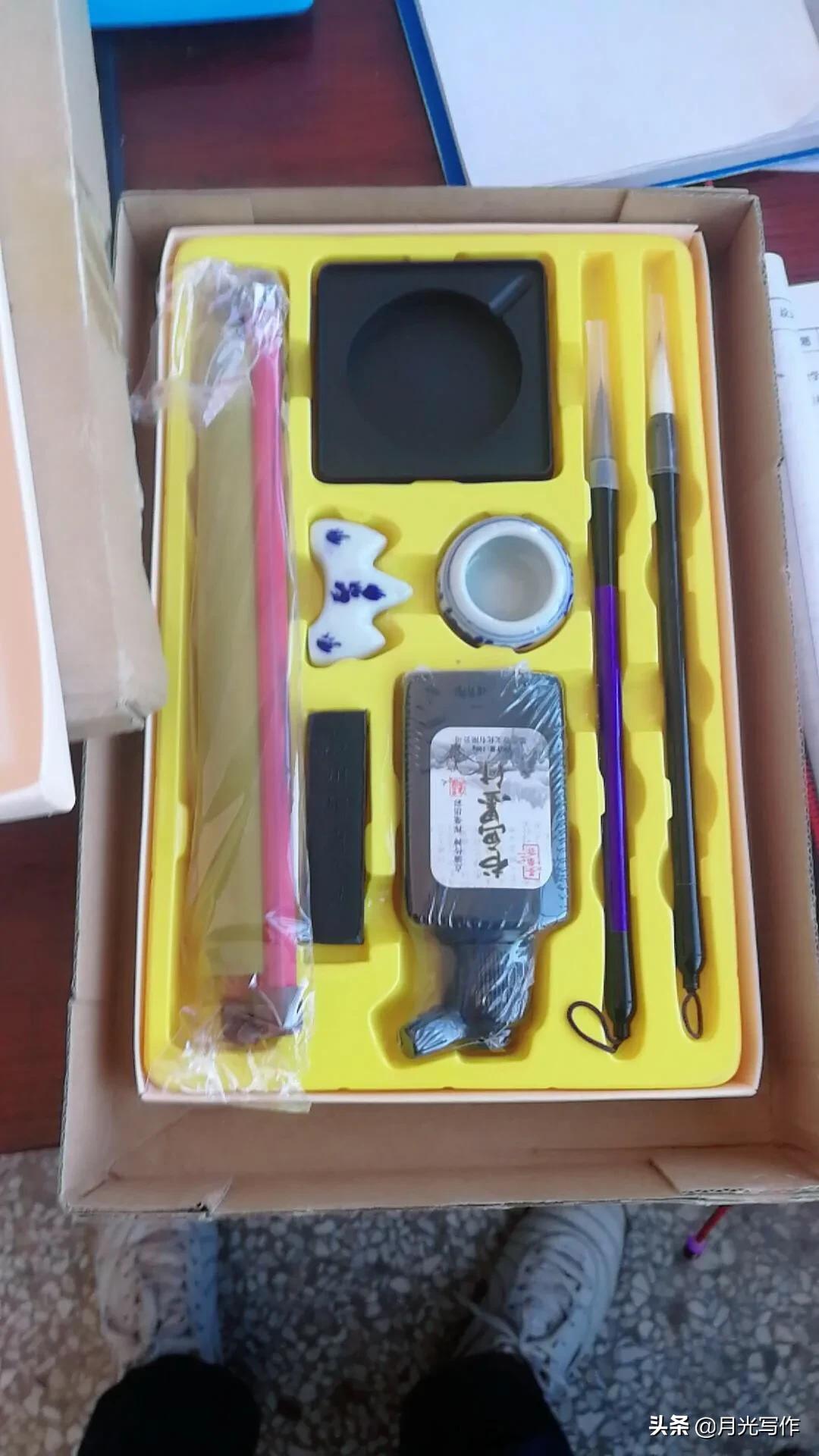 如何挑选毛笔的正确方法,毛笔入门选哪种毛笔