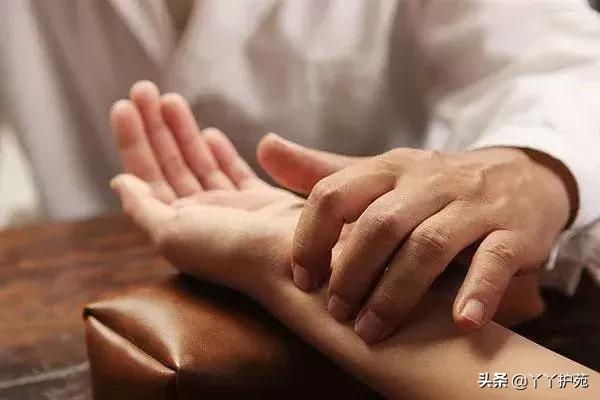 退热药和中成药怎么吃,退烧止咳抗生素药有哪些