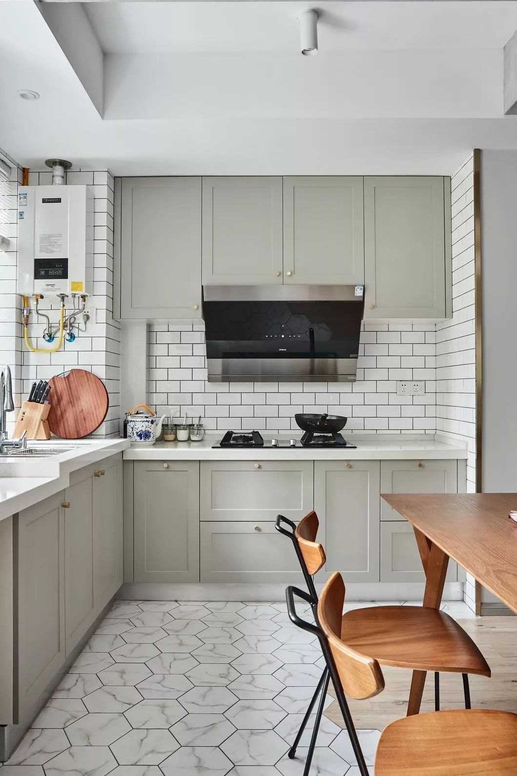 厨房橱柜门新中式款式和颜色,橱柜门颜色香芋色