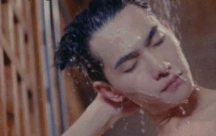 这辈子的澡都白洗了！日本336个增压细密喷射孔，洗澡比SPA还舒服