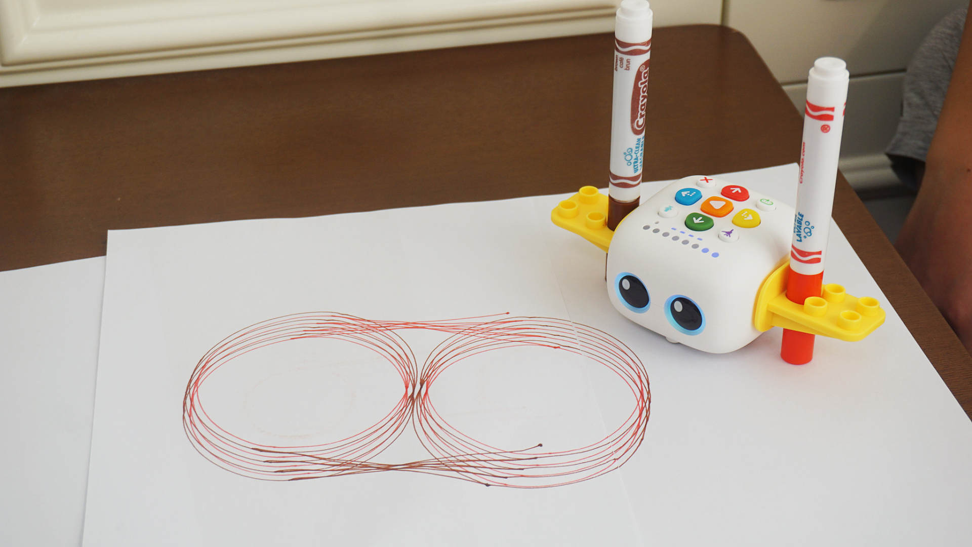 玛塔小q编程机器人示范课,不用编程做机器人