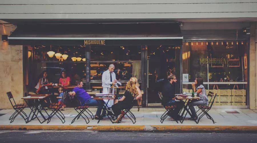 如何跟客户聊天话术,怎么学会跟客户聊天不尬聊