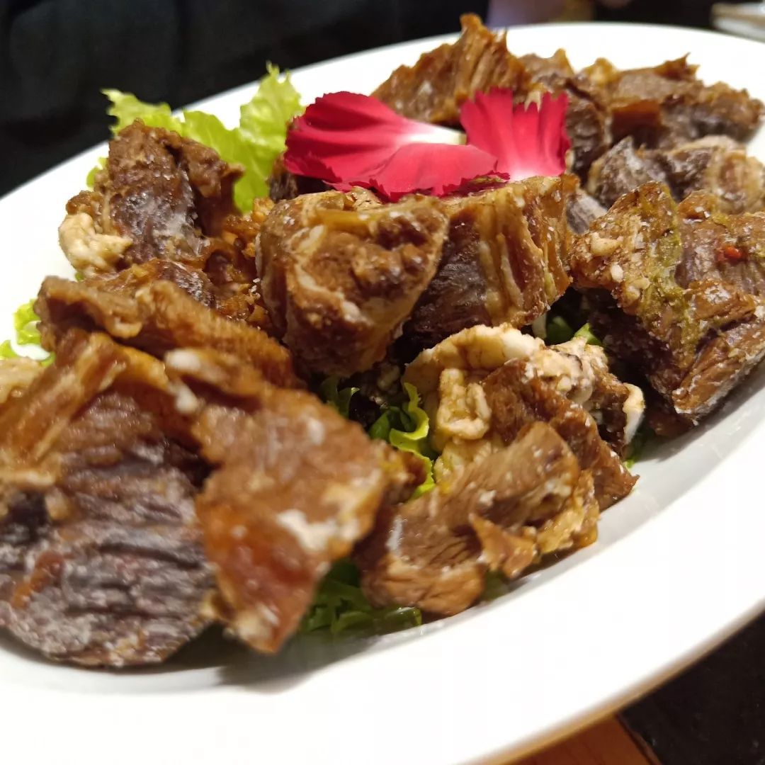 丽江牛肉火锅本地人,丽江本地人吃的野生菌火锅