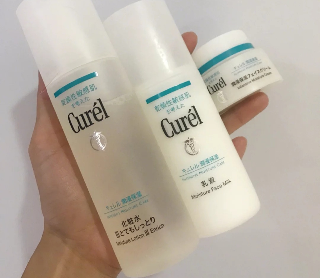 神仙水和海蓝之谜精粹水哪个好用,神仙水海蓝之谜抗皱