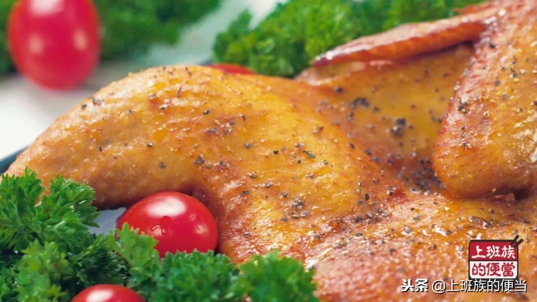 外焦里嫩的烤鸡怎么做,烤箱烤鸡怎么做到外焦里嫩