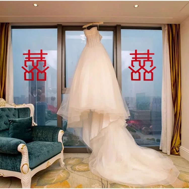 备婚男方贴喜字的讲究,备婚日常喜字拉花