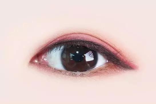 亮色眼影颜色搭配和画法美炸天,眼影画法新手亮色系列