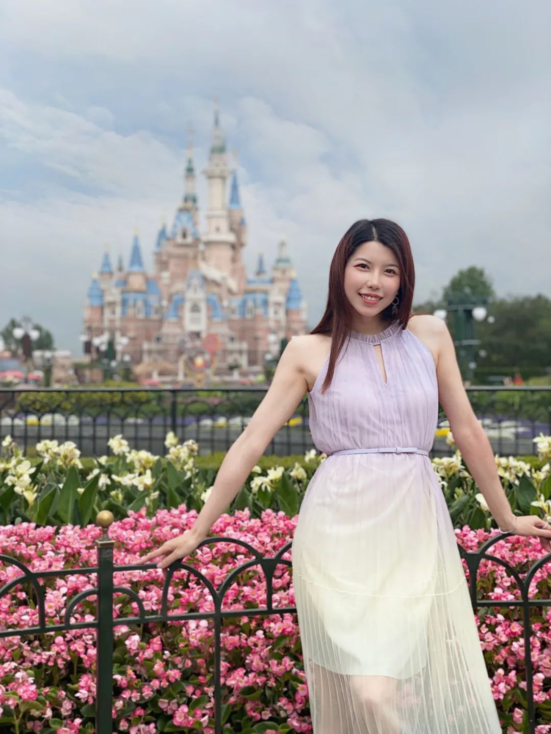 何灏浩：水中*物尤**，人间女神