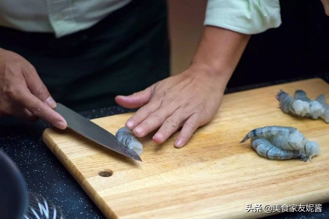 湖南椒盐虾仁最正宗的做法,空气炸锅做椒盐虾仁最好吃的做法