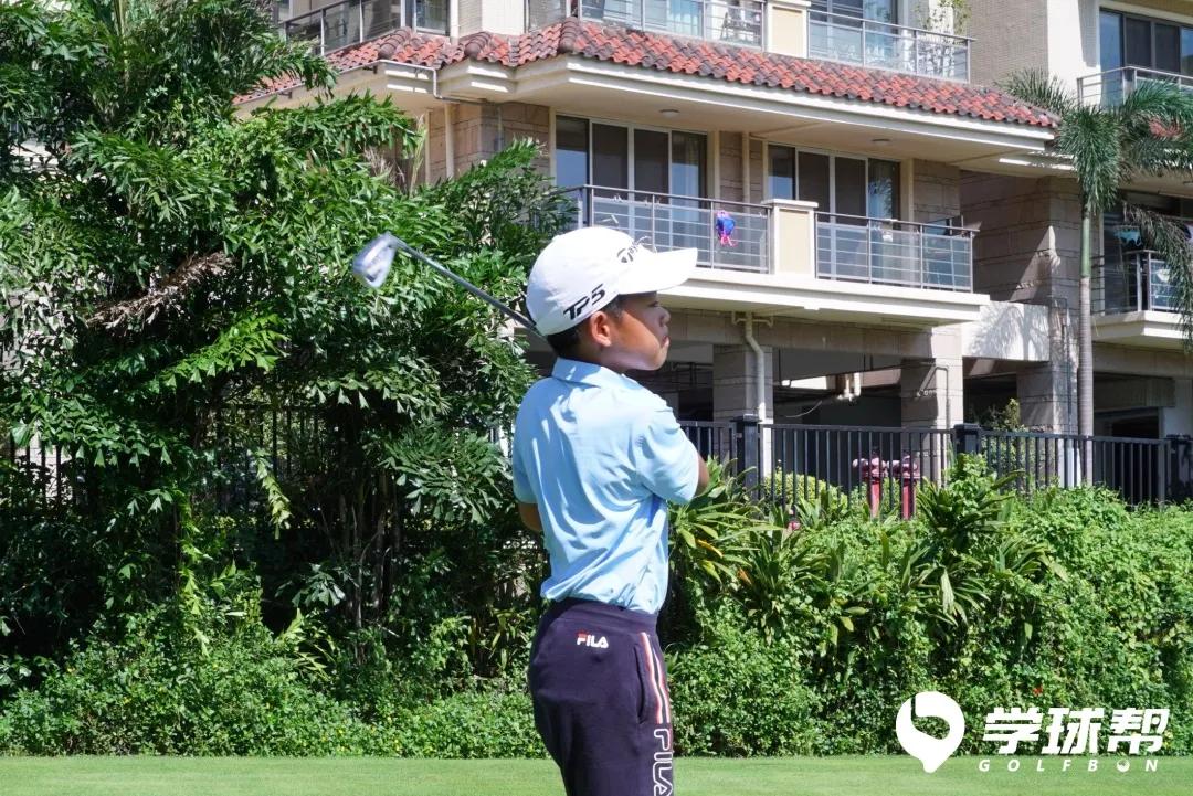 孩子多久换一次球杆？一号木长度大概占身高的65%才合适