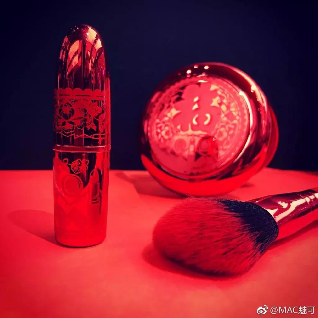 美宝莲限定口红,美宝莲买口红送的包