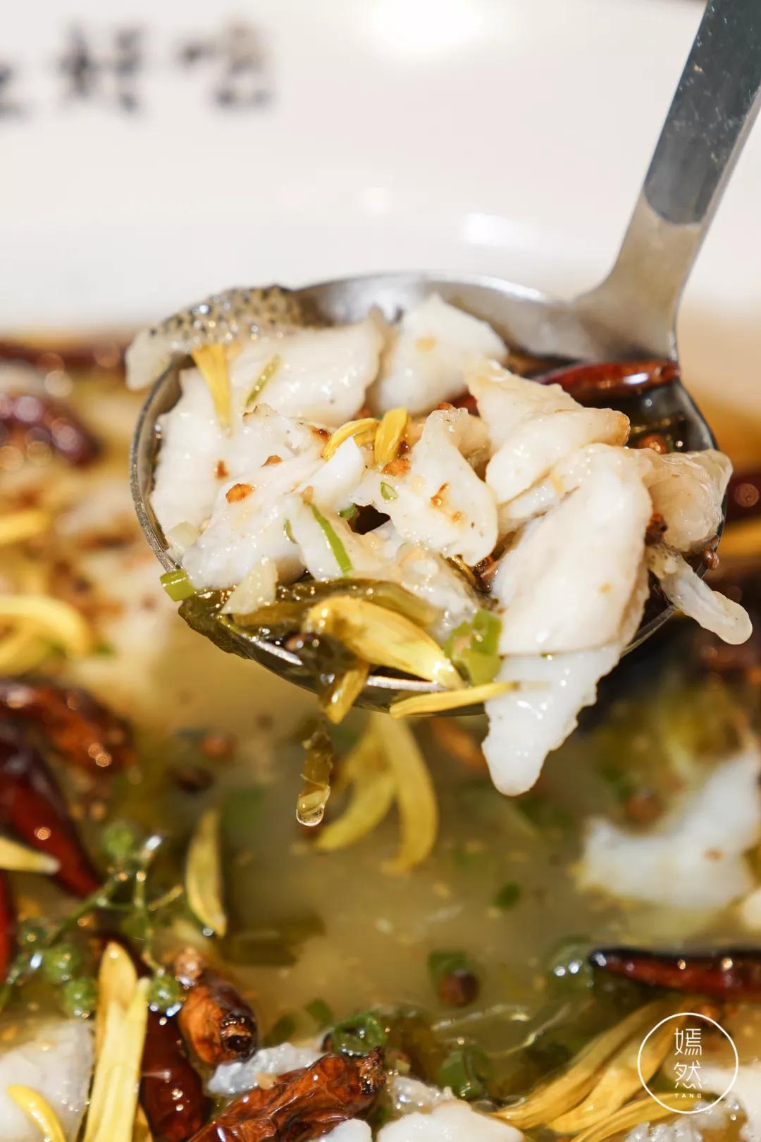 东城万达今天营业吗,万达排队店