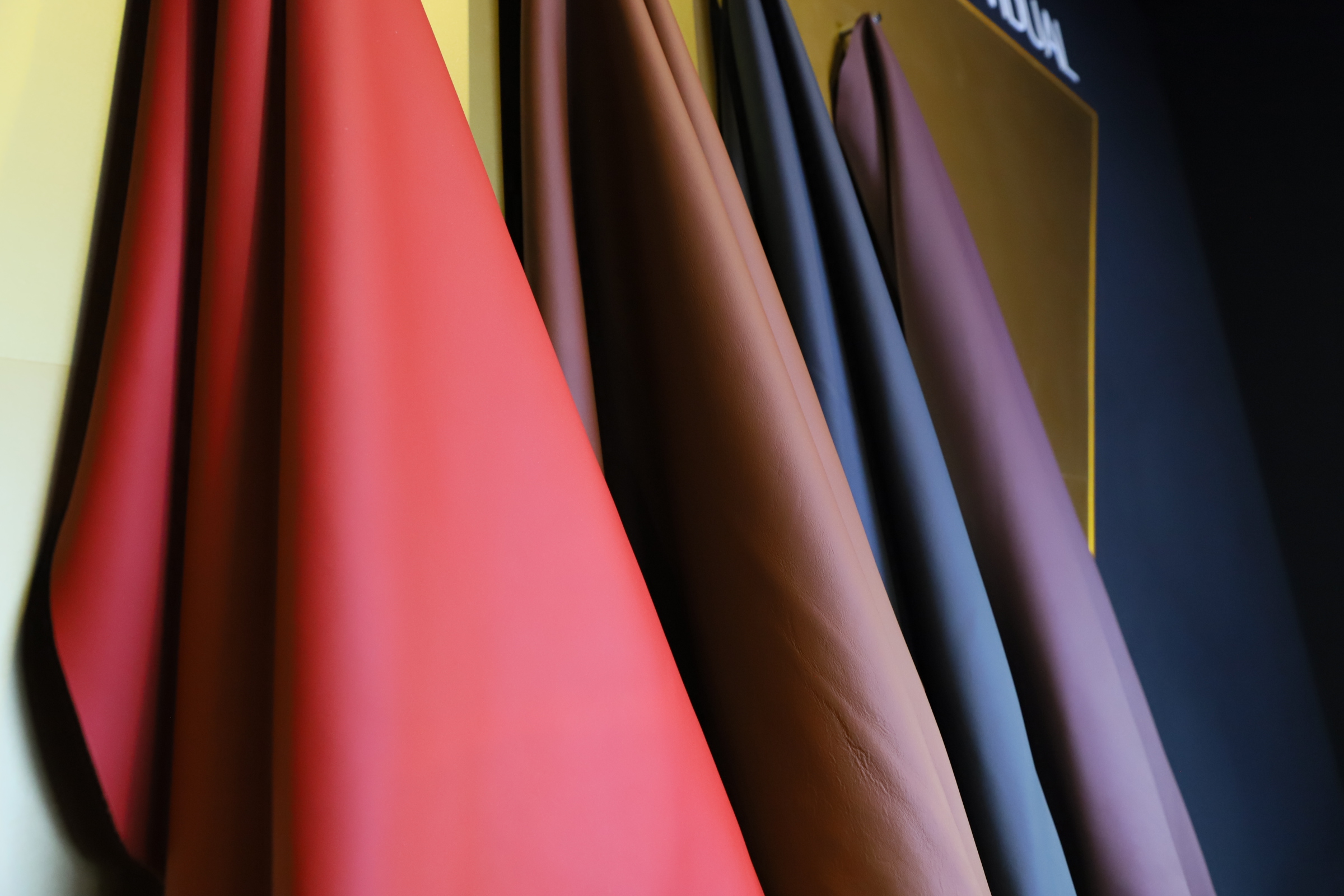 怀揣百万钞票为何让我定了行政级7系？因为试驾过后真的很喜欢