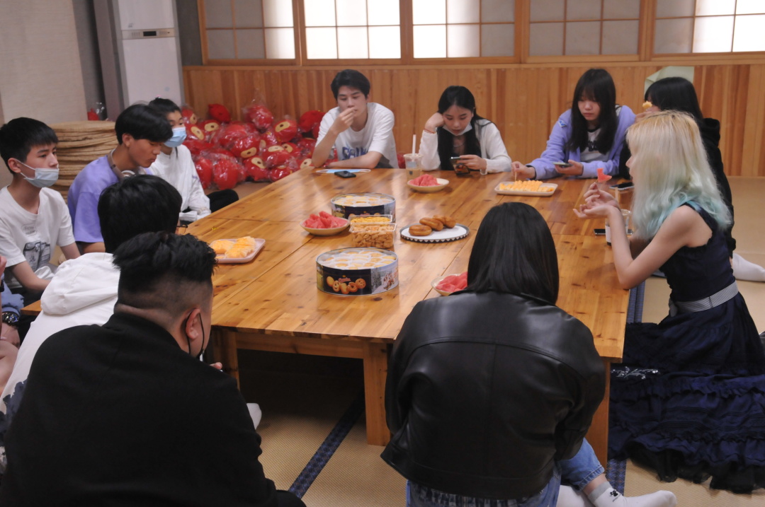 解锁平成日语5月新玩法,令人心动的Lolita换装茶会