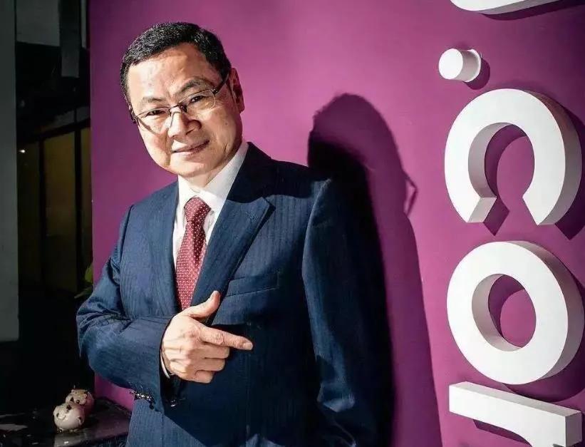 苏宁易购核心人物,苏宁董事长黄明端